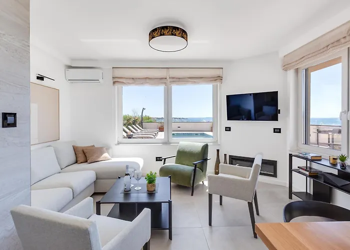 Sea Gem - Beachfront With Heated Pool, Villa Privlaka (Zadar)