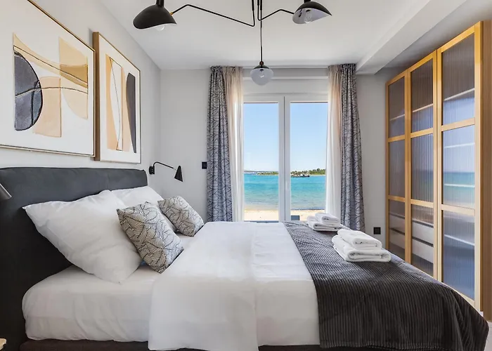 Villa Sea Gem - Beachfront With Heated Pool, *