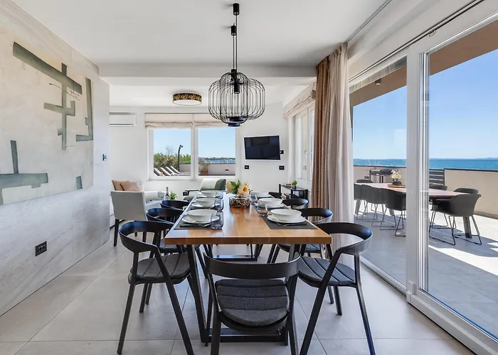 Sea Gem - Beachfront With Heated Pool, Villa *