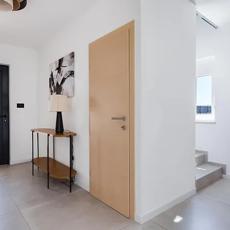 Sea Gem - Beachfront With Heated Pool, Вилла *